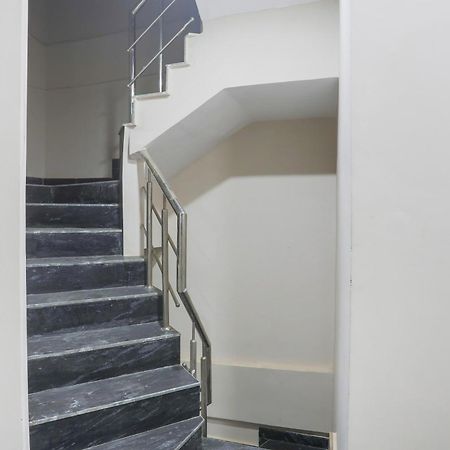 Hotel O S Grand Allāhābād Junction Buitenkant foto