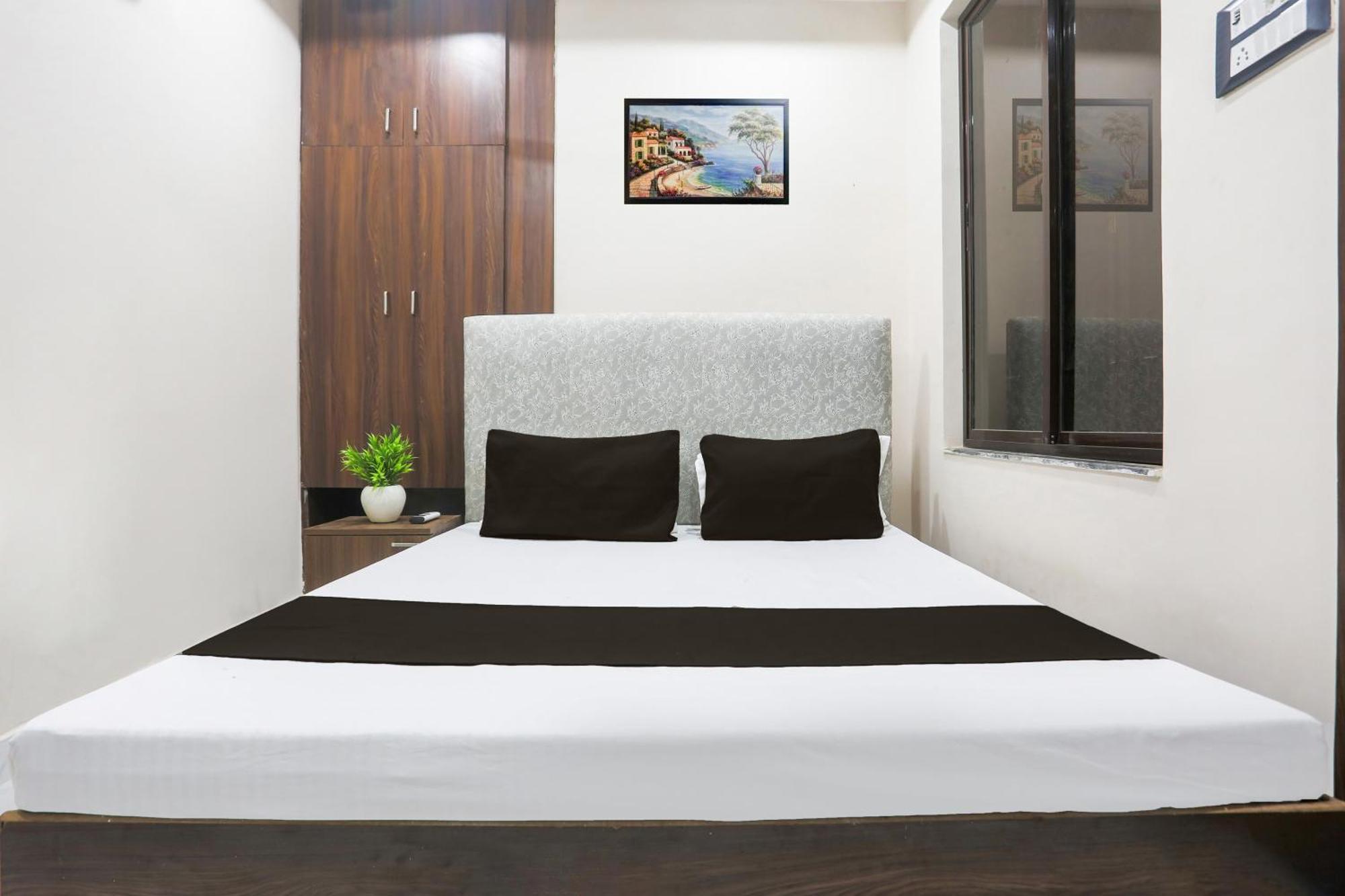 Hotel O S Grand Allāhābād Junction Buitenkant foto